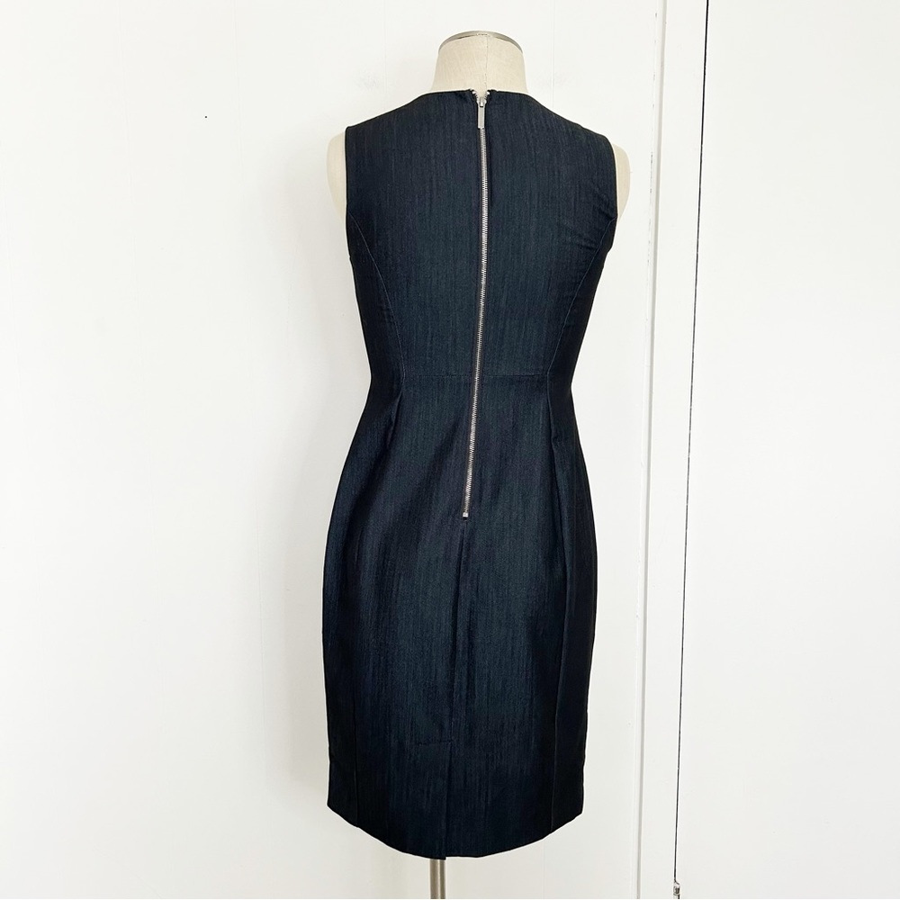 Calvin Klein Chambray Sheath Dress Sleeveless Navy Size 4‎ - Picture 3 of 6